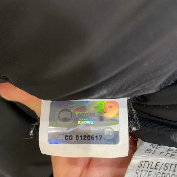 Authentic Canada Goose Chilliwack Bomber - Picture 7 of 16